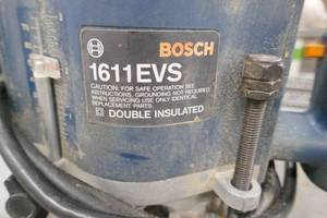 lot 79 image: Bosch router - works good