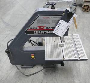 lot 98 image: Nice Craftsman 10 inch Band Saw works good, 15 hp, 115v