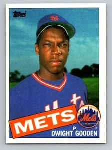 lot 50 image: 1985 Topps Dwight Gooden #620 and Eric Davis #627 Rookie Baseball Cards