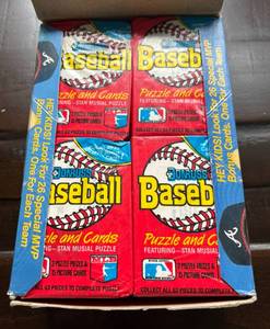 lot 71 image: 1988 Doruss Baseball Wax Pack Box, 36 Packs