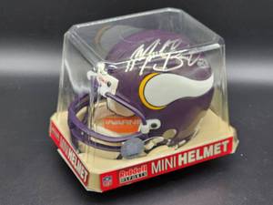 lot 134 image: Former Minnesota Vikings RB Michael Bennett Autographed Mini Helmet No COA