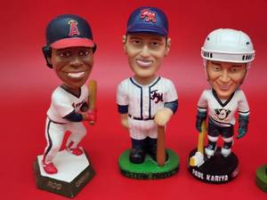 lot 167 image: (4) Assorted Bobbleheads