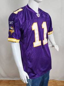 lot 19 image: Former Minnesota Vikings QB Daunte Culpepper Autographed Game Worn Jersey No COA