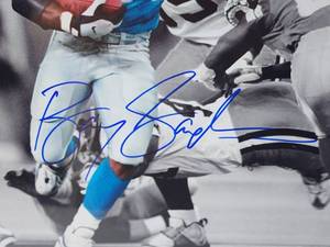 lot 109 image: WW Detroit Lions RB Great Barry Sanders Autographed Picture with COA LK