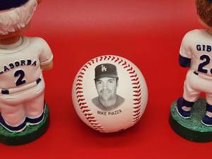 lot 261 image: (2) Los Angeles Dodger Greats Tommy Lasorda & Kirk Gibson Bobbleheads