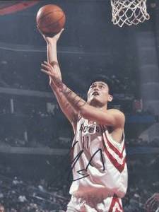 lot 82 image: Houston Rockets Great Yao Ming Autographed Picture No COA