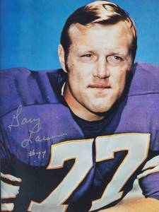 lot 154 image: Former Minnesota Vikings Great (1965-74) Gary Olson Autographed Photo No COA