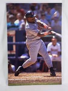 lot 36 image: Large Minnesota Twins Great Kirby Puckett Mounted Picture