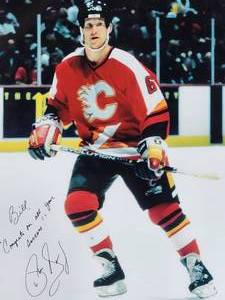 lot 96 image: Calgary Flames Great Phil Housley Autographed Picture No COA