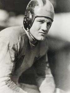 lot 187 image: WW Awesome Vintage Autographed Picture of Chicago Bears Great Bronko Nagurski with COA LK