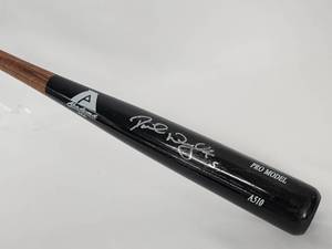 lot 235 image: League Size Bat Autographed by New York Mets Great 3B David Wright  No COA