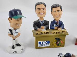lot 256 image: (4) Assorted Bobbleheads & (1) Emmit Smith Action Figure