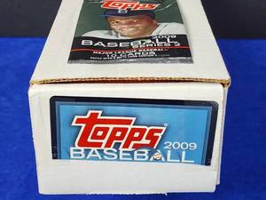 lot 244 image: Hand Collated 2009 Topps Baseball Card Set 1 - 660