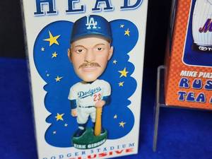 lot 259 image: (2) Los Angeles Doger Greats Bobbleheads & (1) New York Mets Mike Piazza Russian Tea Dolls