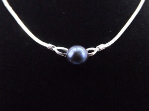 lot 20 image: .925 Sterling Silver Genuine Blue Pearl Fixed Pendant Necklace