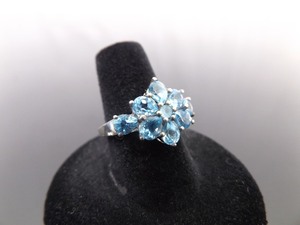 lot 36 image: .925 Sterling Silver Topaz Crystal Cluster Flower Ring Size 7