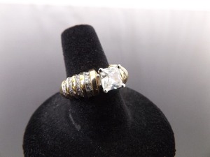 lot 68 image: .925 Sterling Silver Vermeil Zirconia Ring Size 8