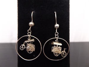 lot 97 image: .925 Sterling Silver Rickshaw Hoop Dangle Hook Earrings