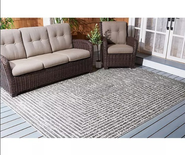 lot 66 image: NEW Safavieh Bahama 8 x 10 Outdoor Rug Collection - Graycliff