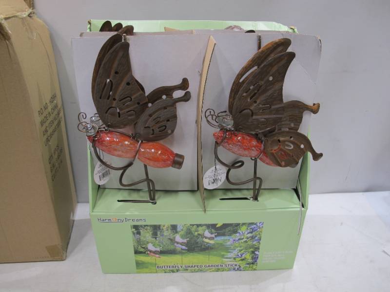 lot 919 image: NEW 6 Pack of ACE Butterfly Garden Stakes - 2 x Red, 2 x Green, 2 x Blue