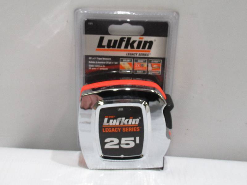 lot 935 image: Lufkin Legacy Series 1 in. x 25 ft. Chrome Tape Measure