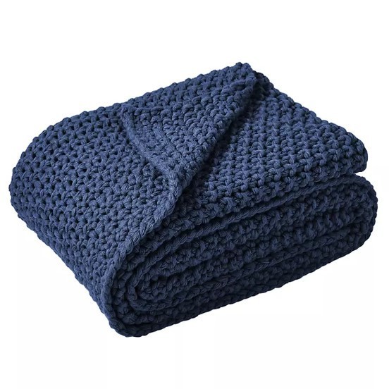 lot 541 image: NEW Members Mark Oversized Chunky Knit Throw, 60 x 70 - Navy Blue