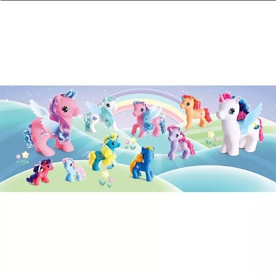 lot 591 image: NEW Members Mark Unicorn Family Play Set - 48 Piece Set