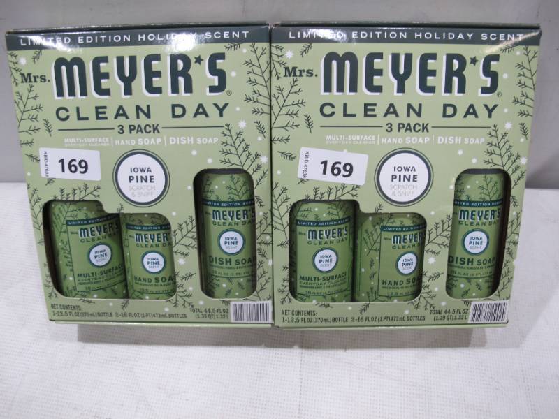 lot 529 image: 2 New Limited Edition Meyers Clean Day 3 Packs - Iowa Pine Scent