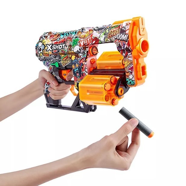 lot 571 image: Zuru X-Shot Skins Dread and Flux Combo Pack with 96 Darts - New in Distressed Packaging