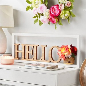 lot 709 image: NEW  Members Mark Pre-Lit Hello Dcor