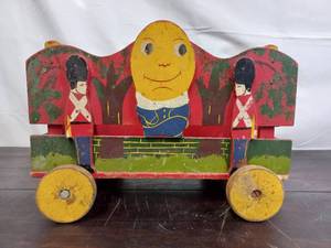 lot 72 image: Humpty Dumpty Wagon