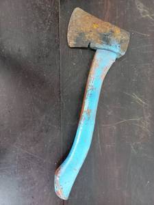lot 78 image: Boy Scout Hatchet