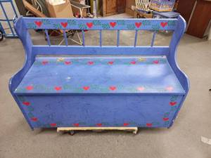 lot 97 image: Box Bench