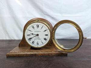 lot 11 image: Emery & Douglas Co. Ltd. Mantle Clock