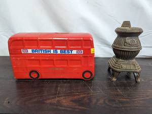 lot 17 image: Two Piggy Banks