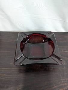lot 21 image: Vintage Ruby Red Depression Glass Ashtray