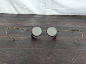 lot 23 image: Antique Wire Framed Safety Glasses