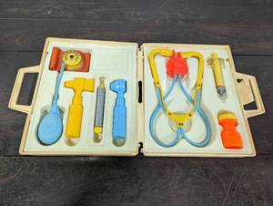 lot 35 image: Vintage Fisher-Price Medical Kit