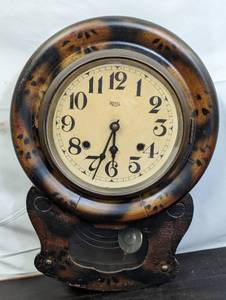 lot 53 image: Vintage Royal Wall Clock