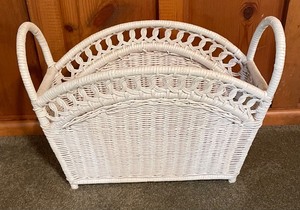 lot 48 image: White Wicker Magazine and Basket