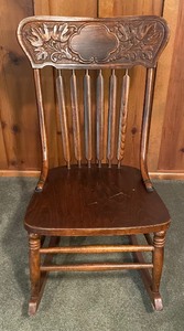 lot 43 image: Vintage Wooden Rocking Chair