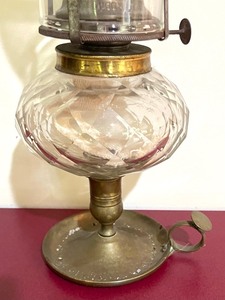 lot 61 image: Antique Oil Lamp