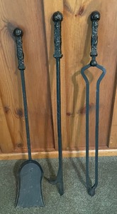 lot 64 image: Fireplace Tool Set