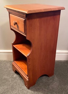 lot 77 image: Vintage Maple Accent Table with Drawer