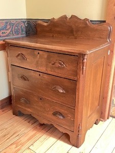 lot 28 image: Vintage Three Drawer Chest with Carved Drawer Pulls