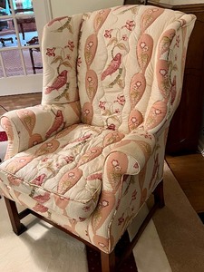 lot 52 image: Lovely Vintage Quilted Upholstered Formal, High Back Chair