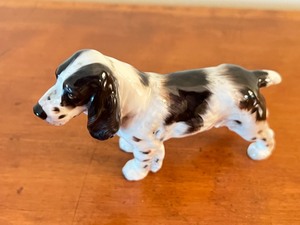 lot 36 image: Vintage Royal Doulton Porcelain Dog Figurine