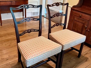 lot 143 image: Pair of Lovely Mahogany Chairs with Upholstered Seats