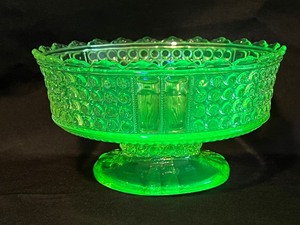 lot 145 image: Vintage Uranium Glass Serving Set