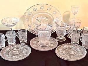 lot 150 image: Variety of Lovely Vintage Patterned Glassware Items